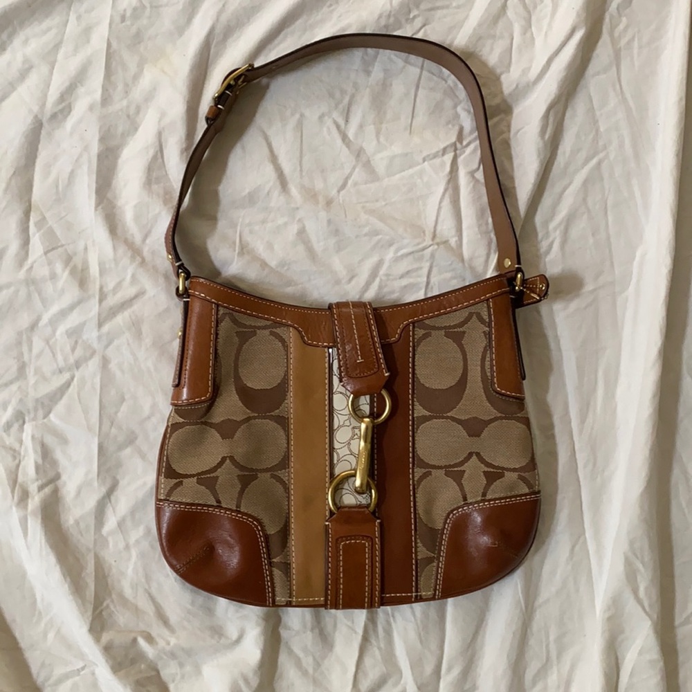 Coach stylish shoulder bag